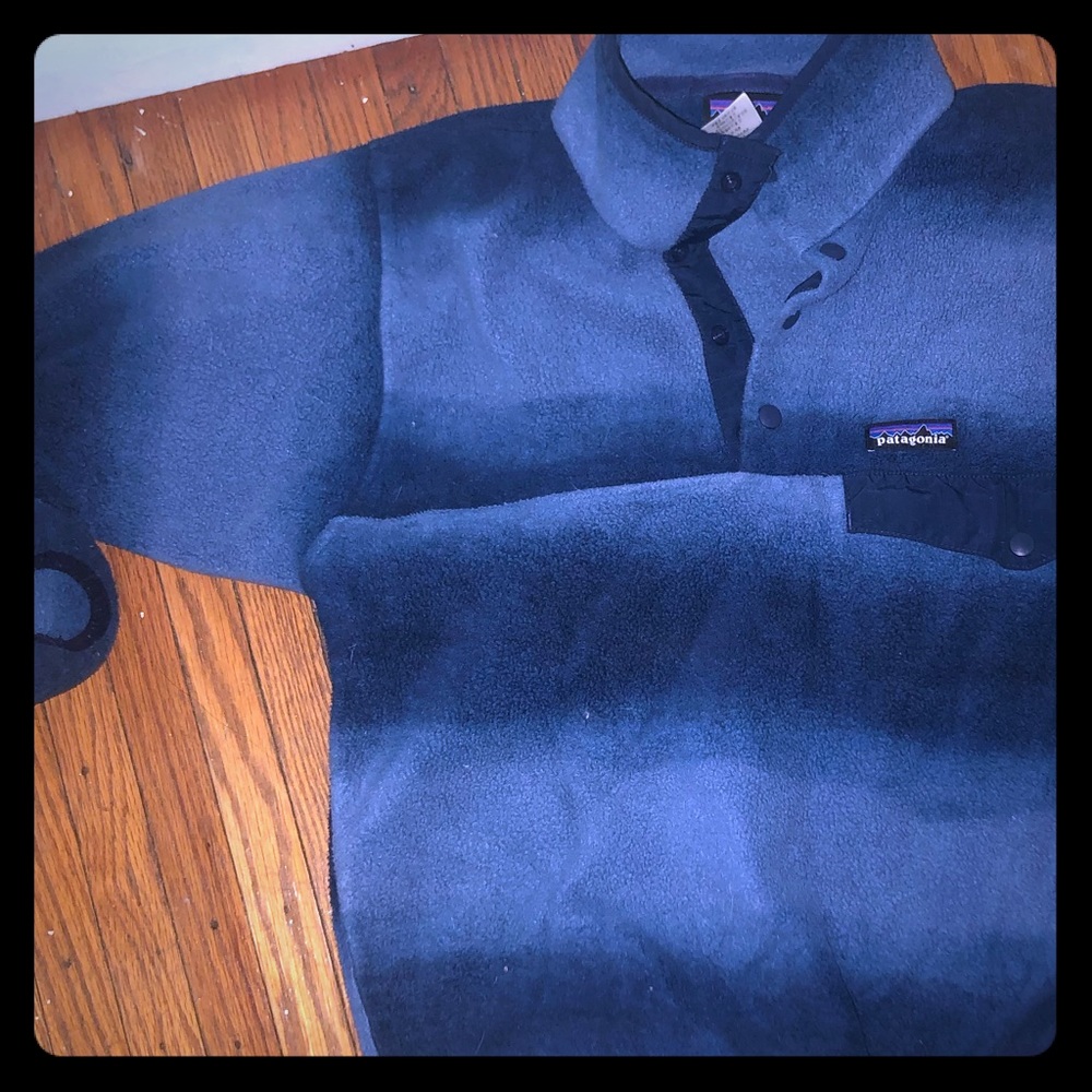 blue patagonia fleece
